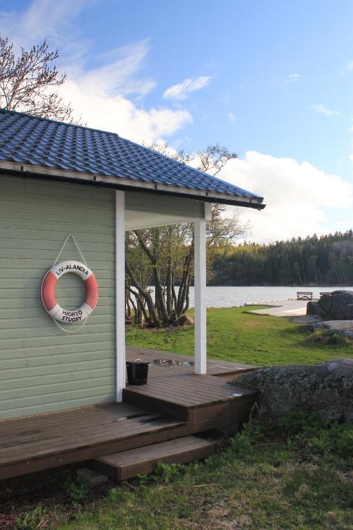 Hjortoe Stugor & Stockhus Finstrom エクステリア 写真