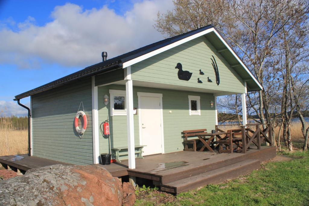 Hjortoe Stugor & Stockhus Finstrom エクステリア 写真